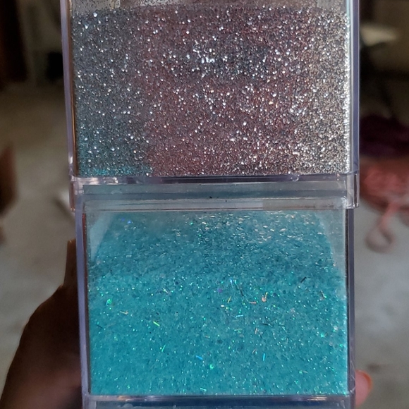 Skull Keychain - Picture 7 of 9